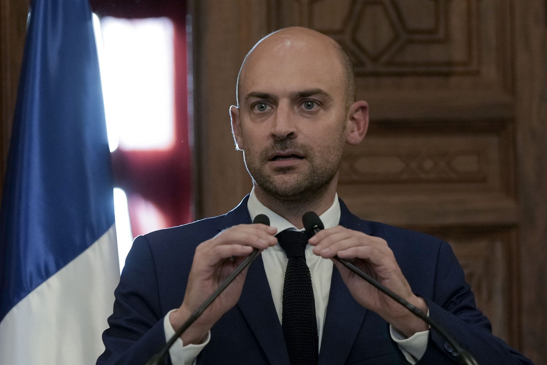 France Condemns State Violence Against Iranian Civilians