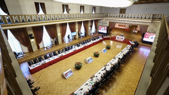 AKP ve CHP komisyon raporlarını hafta sonuna kadar teslim edecek