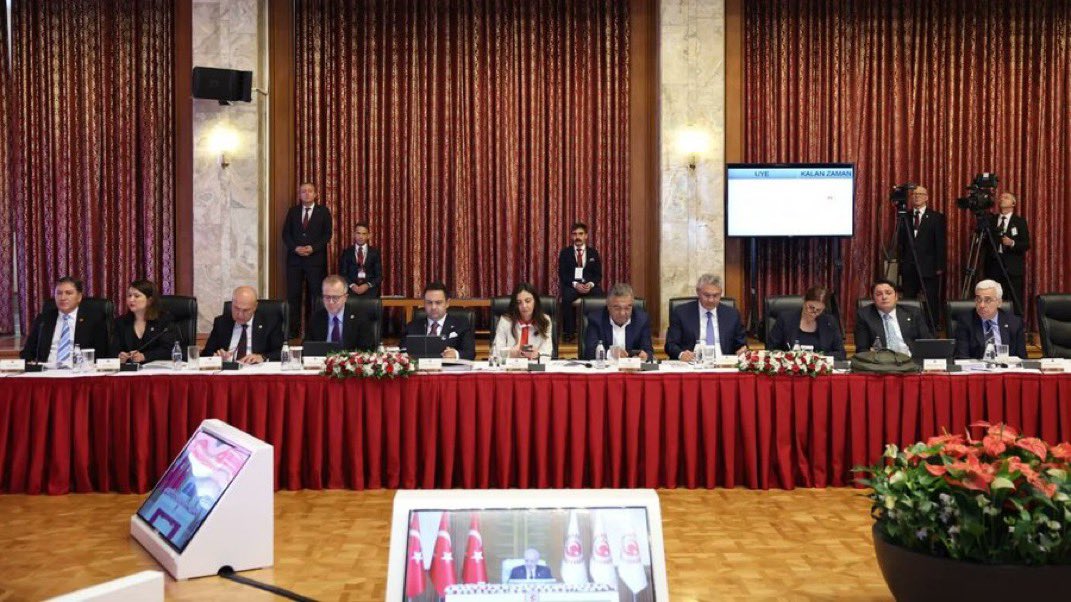 İHD’den komisyon raporuna eleştiri: “Kullanılan dil barışın ruhuyla örtüşmüyor”