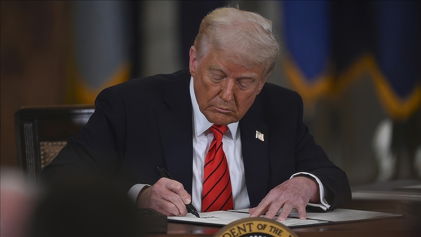 Trump Yüksek Mahkemeye sert çıktı: Bizi durduramayacaksınız