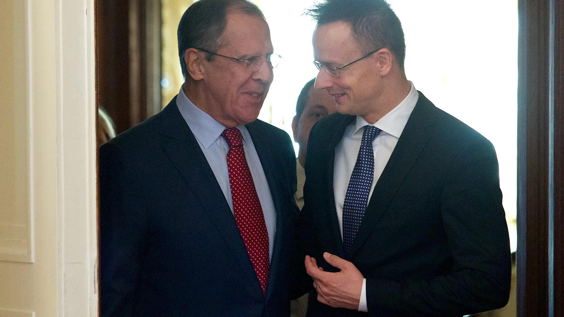 Rus ve Macar bakanların AB yaptırımlarıyla ilgili gizli görüşmesi sızdırıldı