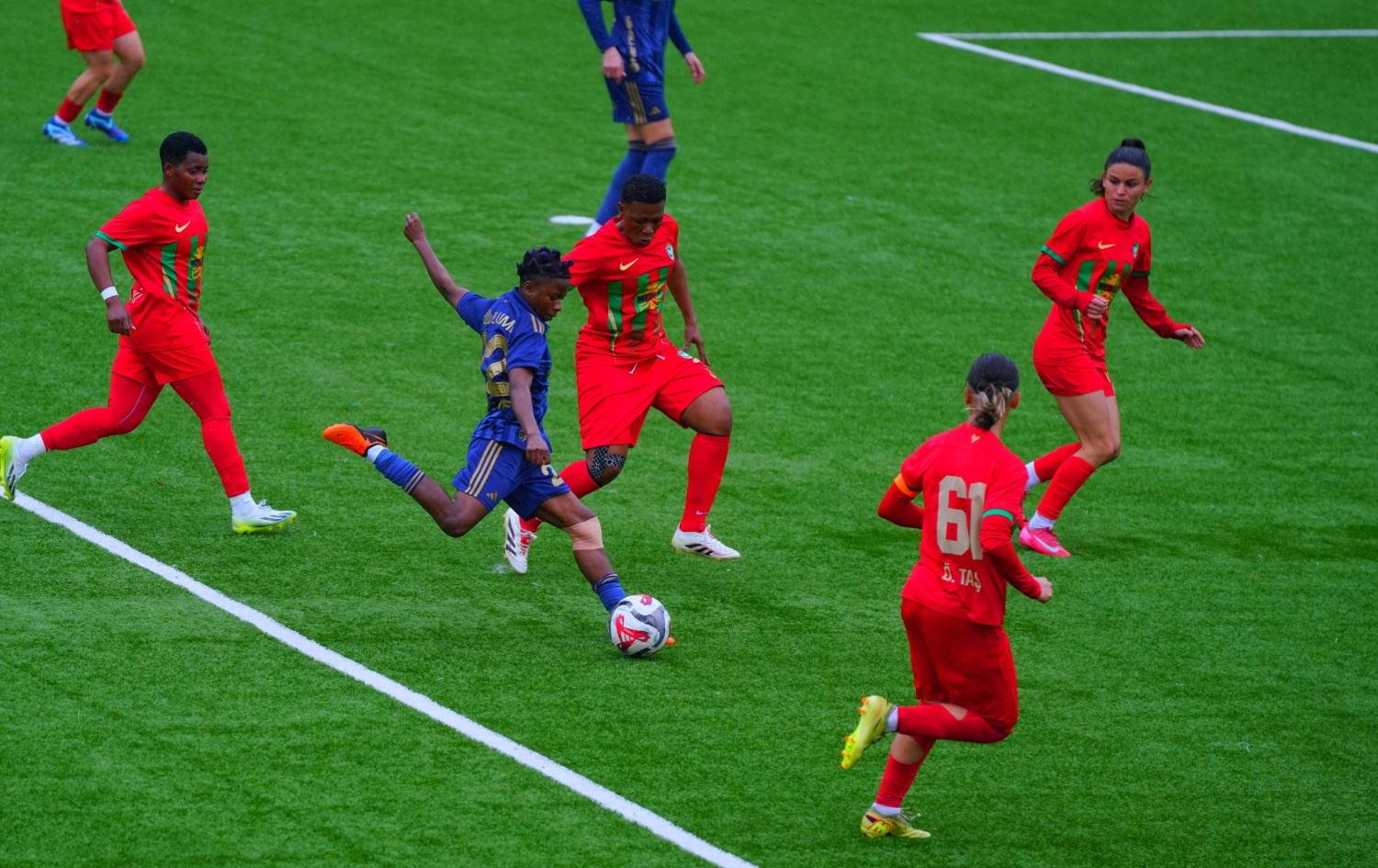 Amedspor kadın takımı Fenerbahçe deplasmanından 3-0 yenik ayrıldı