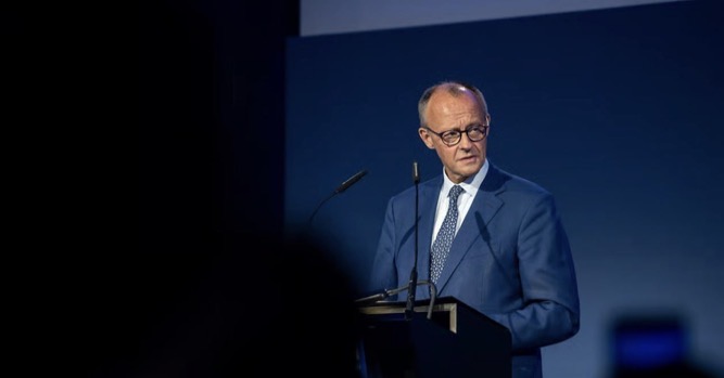 Almanya Başbakanı Merz: İran’da rejim değişikliği hedefi pek gerçekçi değil