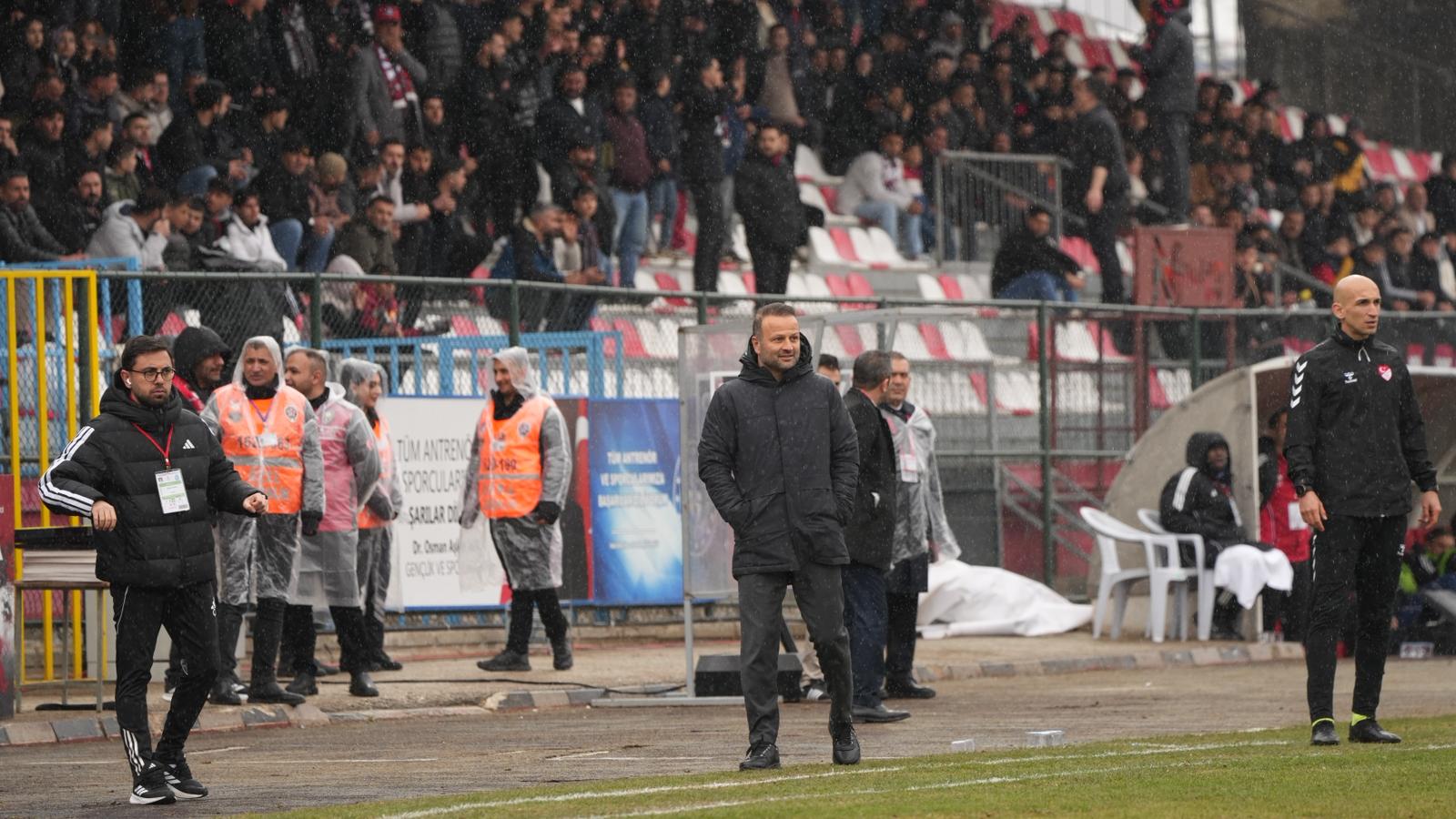 Sinan Dedeoğlu: Amed Mutlu Mesut, Vanspor Gelecek Sezona Hazırlanıyor