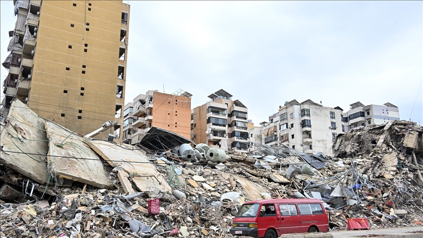 İsrail ordusunun Lübnan’ın güneyine hava saldırısı:  5 kişi hayatını kaybetti