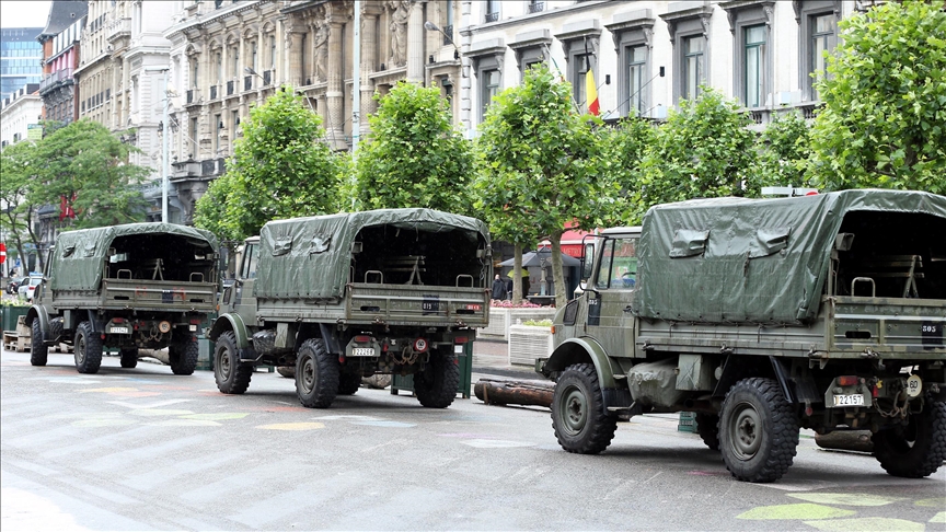 Brüksel’de metro ve tren istasyonlarında askerler görevlendirilecek