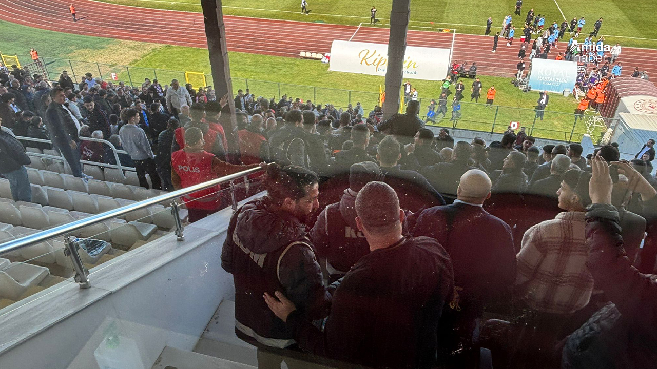 Amedspor’un Bandırmaspor ile maçında Irkçı sloganlar atıldı