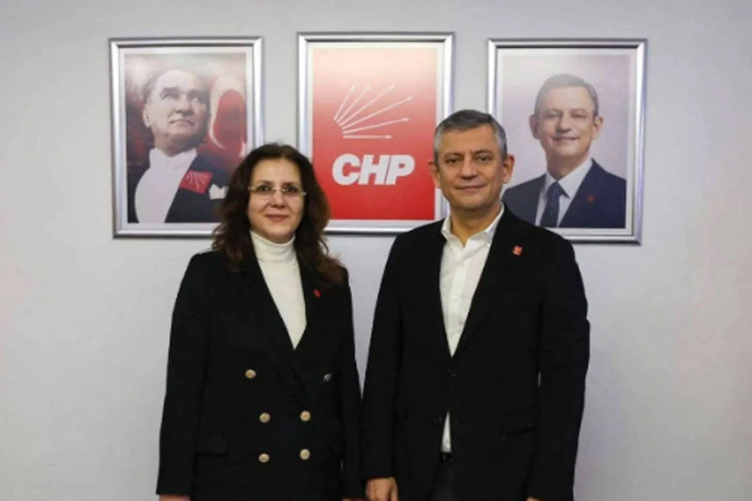 CHP Kayseri’de sürpriz istifa: İl Başkanı Ümit Özer görevden ayrıldı