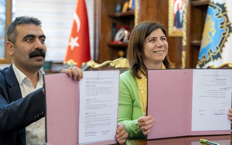 Diyarbakır ile Filistin’in Yatta şehri kardeş şehir ilan edildi