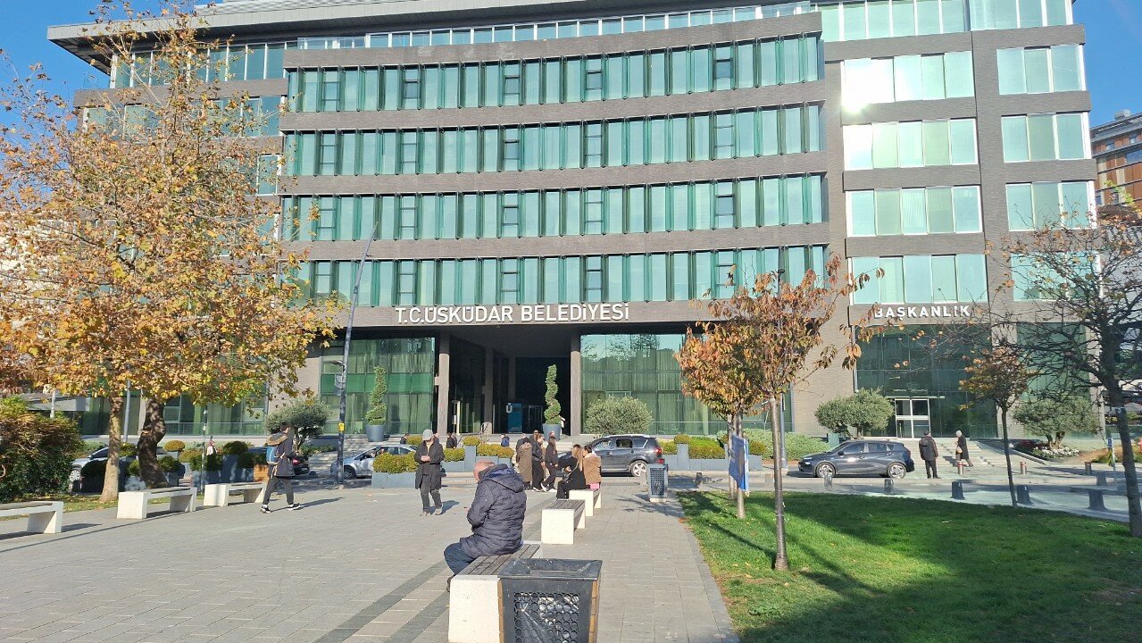 CHP’li Üsküdar Belediyesine operasyon: 20 kişi gözaltına alındı