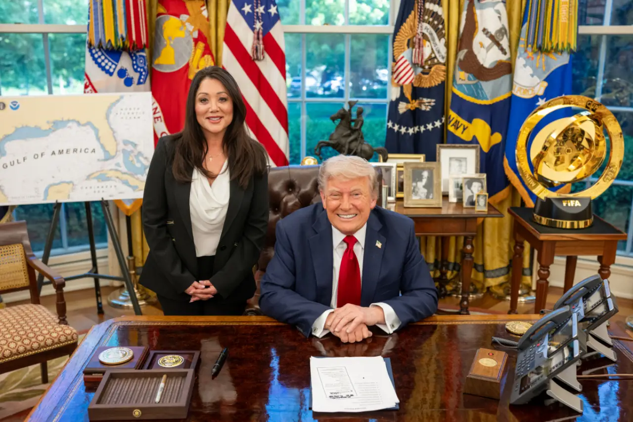 Trump’ın kabinesinde bir bakan daha istifa etti