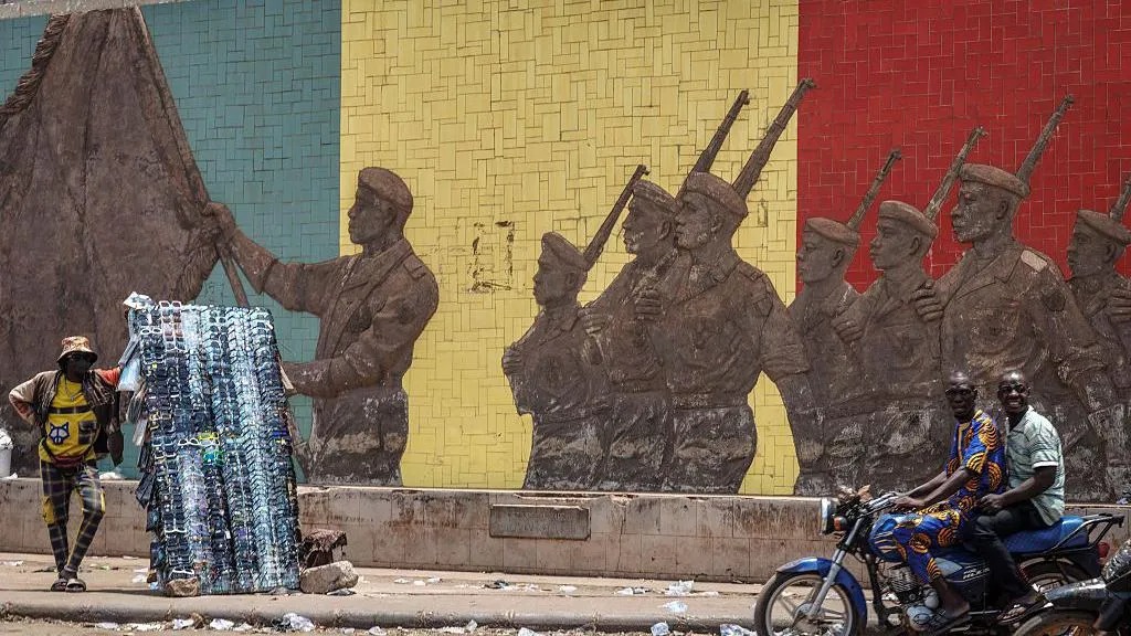 İslamcı grup Mali’nin başkentini ablukaya aldı, halk endişeli