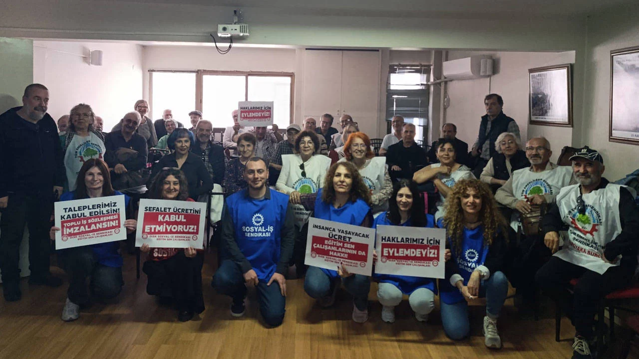 Eğitim-Sen çalışanlarından iş bırakma eylemi