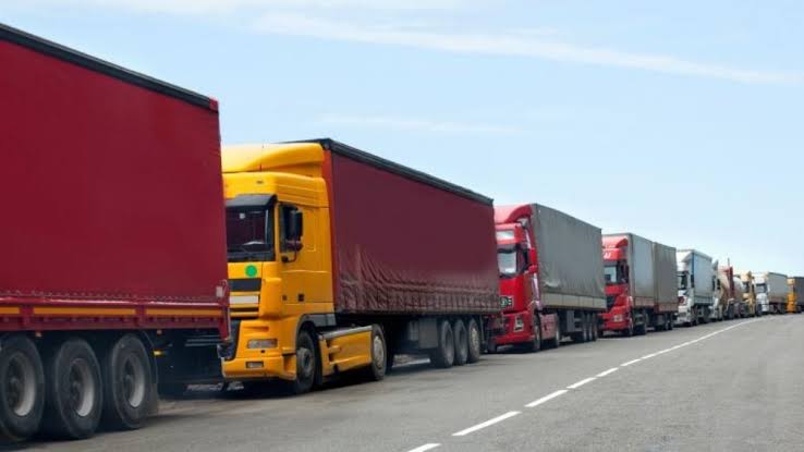 TIR şoförleri artan mazot fiyatlarına isyan etti: “Artık dayanacak gücümüz kalmadı”