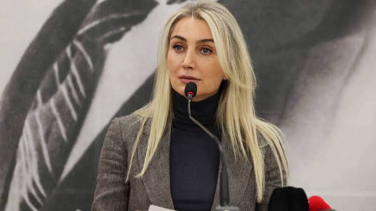 Dilek İmamoğlu’ndan tahliye sonrası mesaj: Geri adım yok