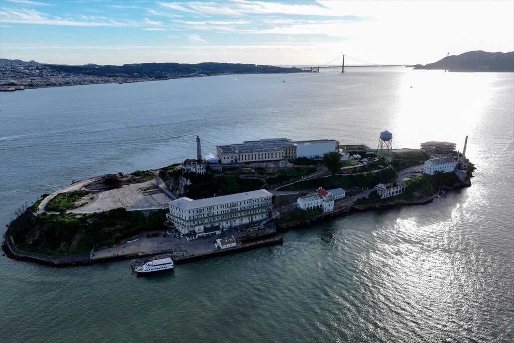 Trump Alcatraz hapishanesini yeniden açmak için 152 milyon dolar talep ediyor