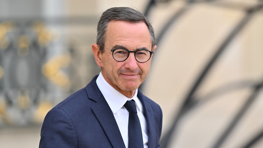 Fransa’da Cumhuriyetçilerin Cumhurbaşkanı adayı Retailleau oldu