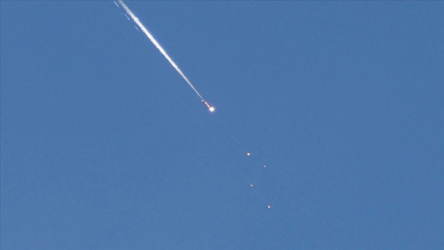 Husiler bir kez daha İsrail’e füze fırlattı