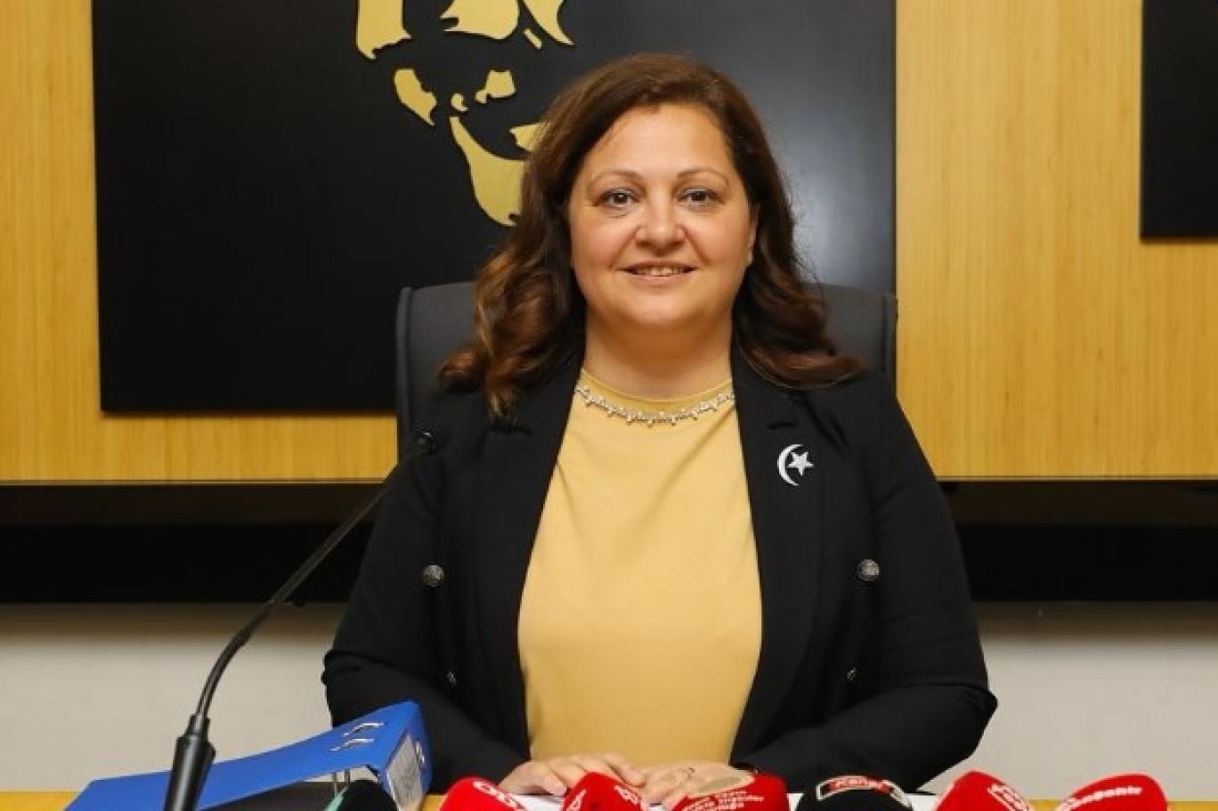 Burcu Köksal’dan parti değişikliği açıklaması: “AK Parti’ye geçiyorum”