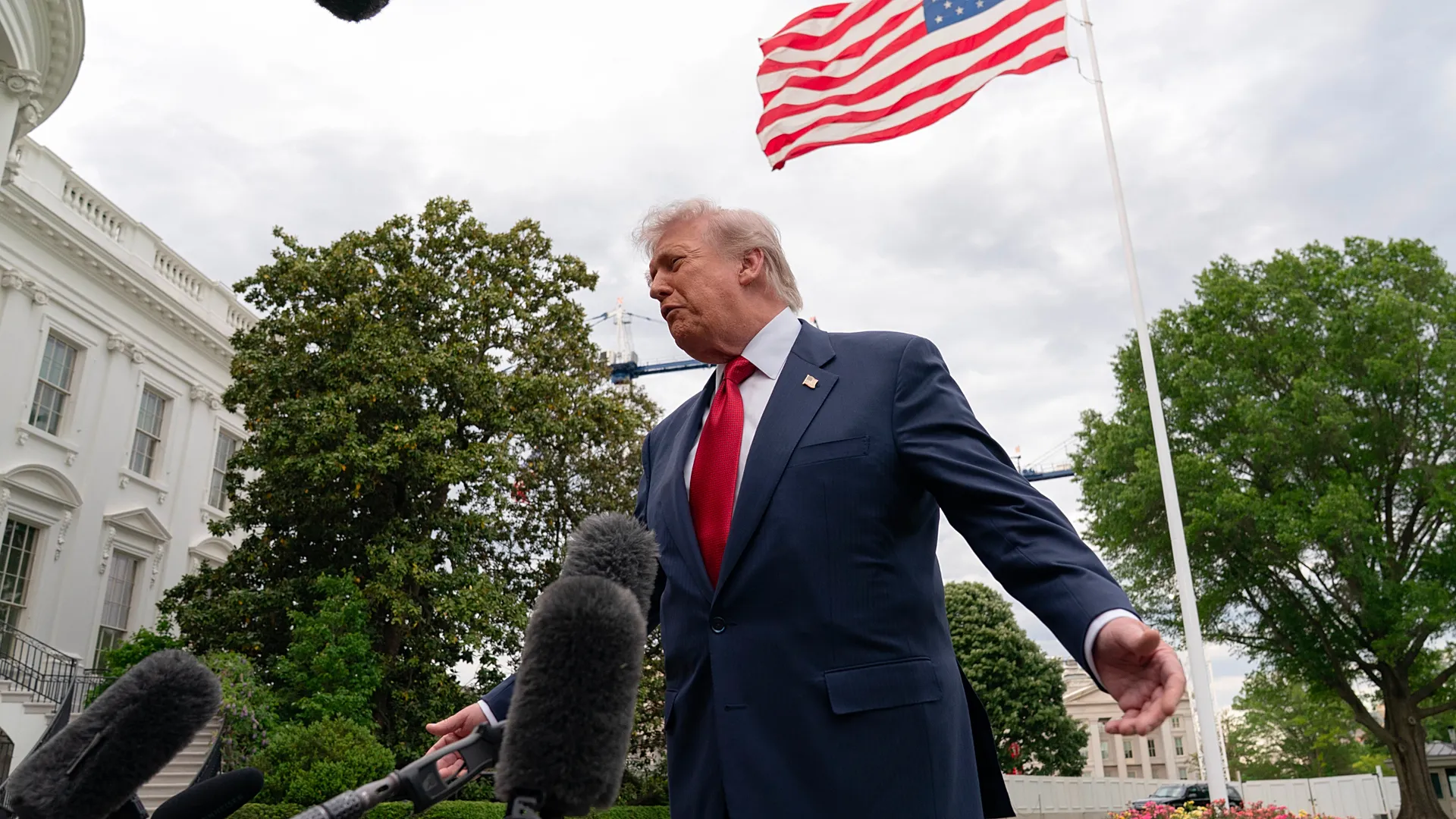 Trump: Almanya’daki ABD askerlerinin Polonya’ya konuşlandırılması mümkün