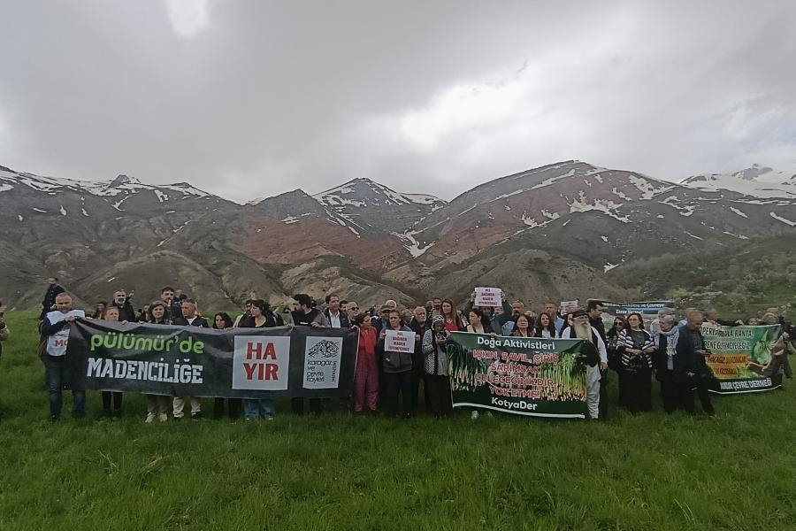 Pülümür’de maden protestosu: Köylülerden krom ocağına tepki