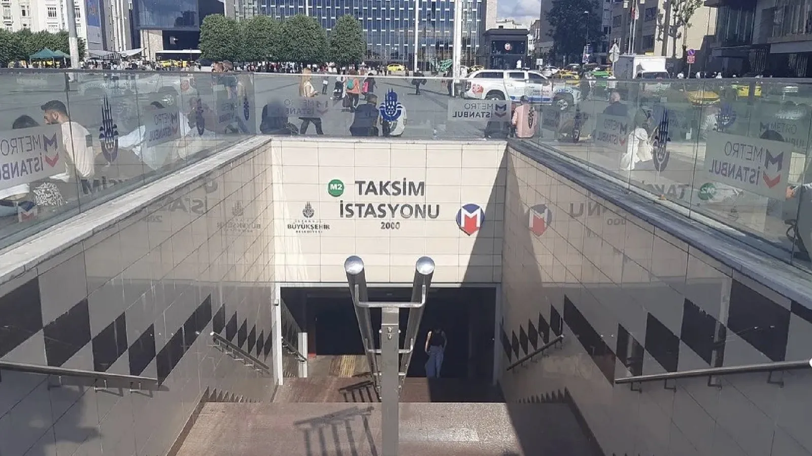 İstanbul’da metro seferlerine Gezi düzenlemesi: Taksim durağı kapatıldı