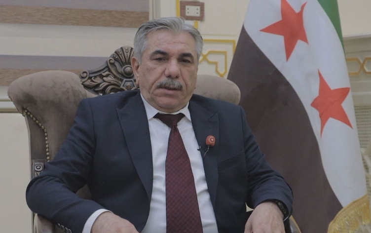 Haseke Valisi Ahmed: Kürtlerin çoğunluk olduğu yerlerde tabelalar Kürtçe olacak