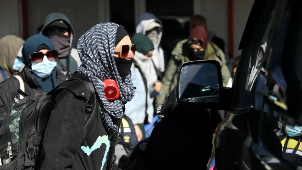 İŞİD bağlantılı kadınlar Suriye’den Avustralya’ya döndü