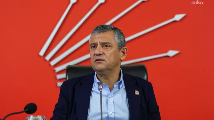 Özgür Özel MYK’yı topladı: Grup toplantısı için karar yarın
