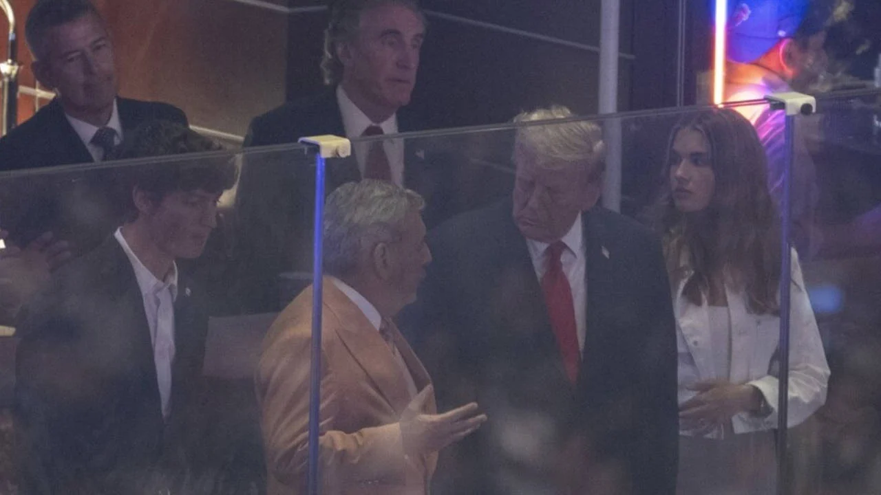 Trump NBA Finali’nde protesto edildi: Salona giriş